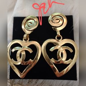 Chanel gold swirl heart dangle drop earrings large CC